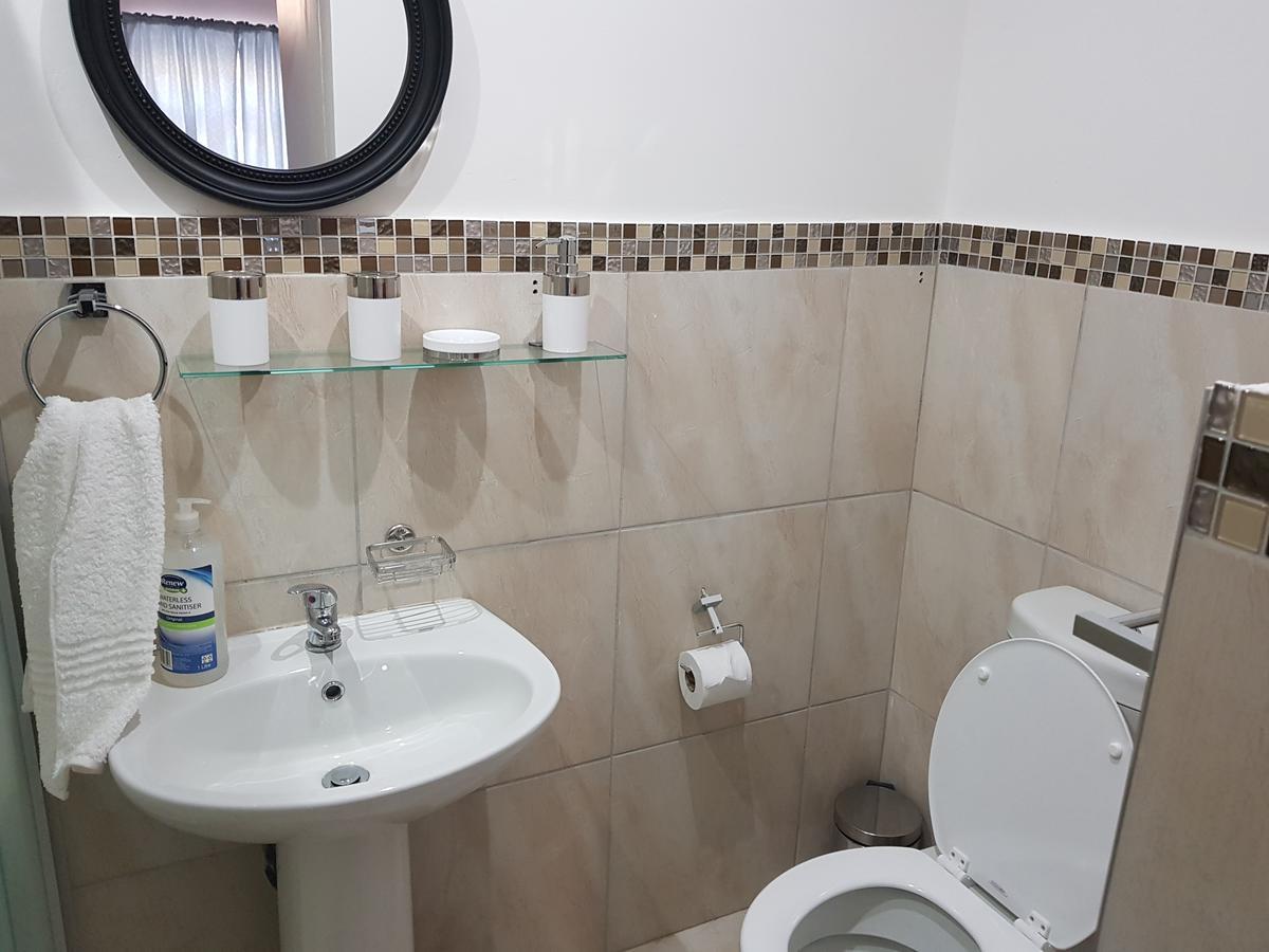 Fama Rm13 Guest house Cape Town